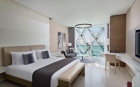 Hotel Yas Abu Dhabi